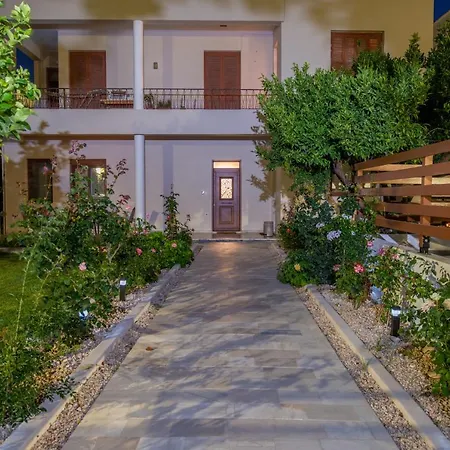 아파트 Monte Smith Luxury Garden With Parking *