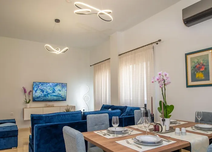 公寓 Monte Smith Luxury Garden With Parking Rhodes City