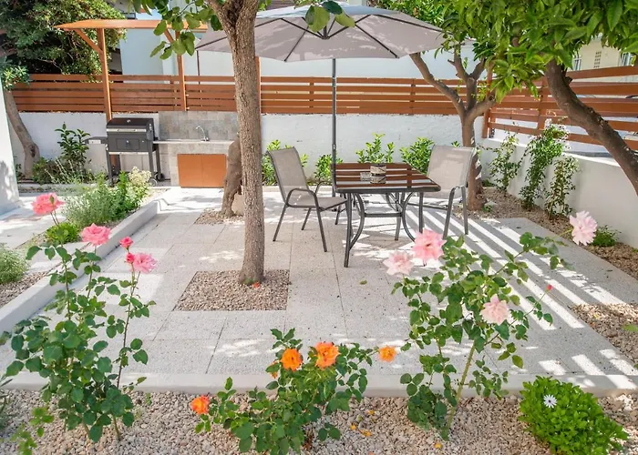 公寓 Monte Smith Luxury Garden With Parking