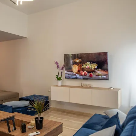 Monte Smith Luxury Garden With Parking Appartement