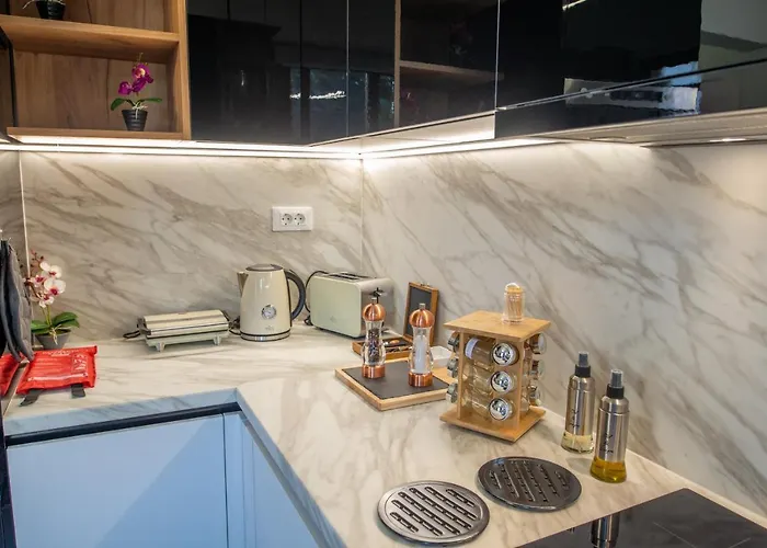 Daire Monte Smith Luxury Garden With Parking Rhodes City