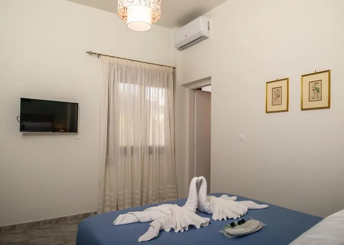 Monte Smith Luxury Garden With Parking Daire *