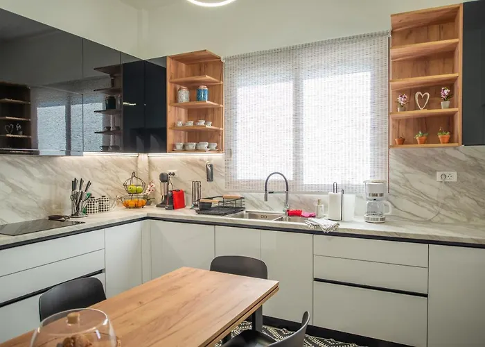 Daire Monte Smith Luxury Garden With Parking