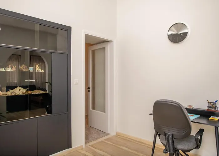 Daire Monte Smith Luxury Garden With Parking Rhodes City