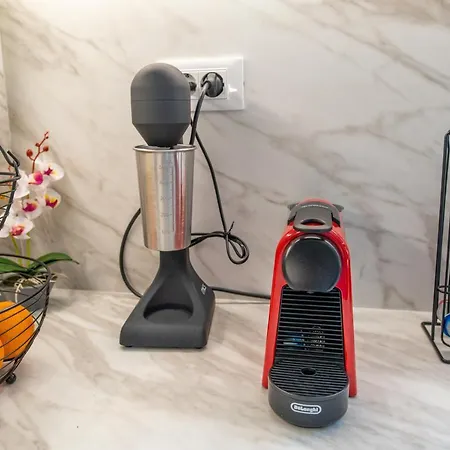 Monte Smith Luxury Garden With Parking Διαμέρισμα *